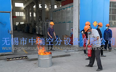 中瑞空分普及消防安全知識，開展消防器材使用演練